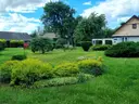 dazu-zadbane-siedlisko-z-budynkami-gospodarczymi-7400m2-c6e996-zdjecie-2