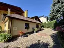 dazu-przestronny-dom-360-m2-z-ogrodem-piekny-ogrod-8039b4-zdjecie-20