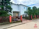 dazu-dom-z-potencjalem-do-zycia-i-biznesu-jaroszowka-73751f