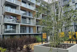dazu-3-pokoje-balkon-nowe-gotowe-garaz-d169b5
