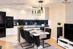 dazu-4-pokojowe-mieszkanie-8295-m2-morena-balkon-b7d440