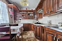 dazu-dom-z-uzyskanym-pozwoleniem-na-rozbudowe-do-320m2-d51715
