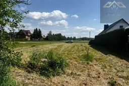 dazu-dzialka-budowlana-z-domem-drewnianym-41b1f8