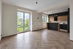 dazu-dom-130-m2-wyremontowany-parter-dzialka-16-arow-garaz-i-stodola-7ef39d