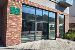 dazu-nowy-klimatyzowany-lokal-uzytkowy-103-m-kw-we-wloclawku-0981eb