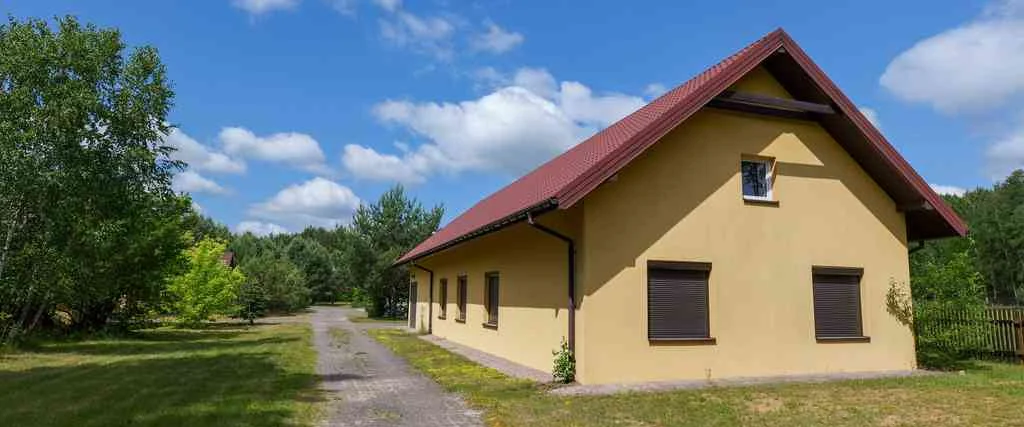 dazu-bukowce-dom-z-prywatnym-basenem-070a77