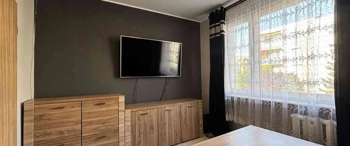dazu-po-remoncie-balkon-blisko-centrum-i-pkp-f618a4