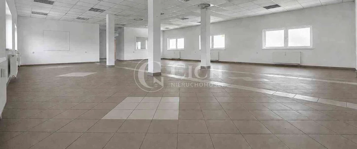 dazu-lokal-17490-m2-parter-parking-ul-torowa-1-23e61a