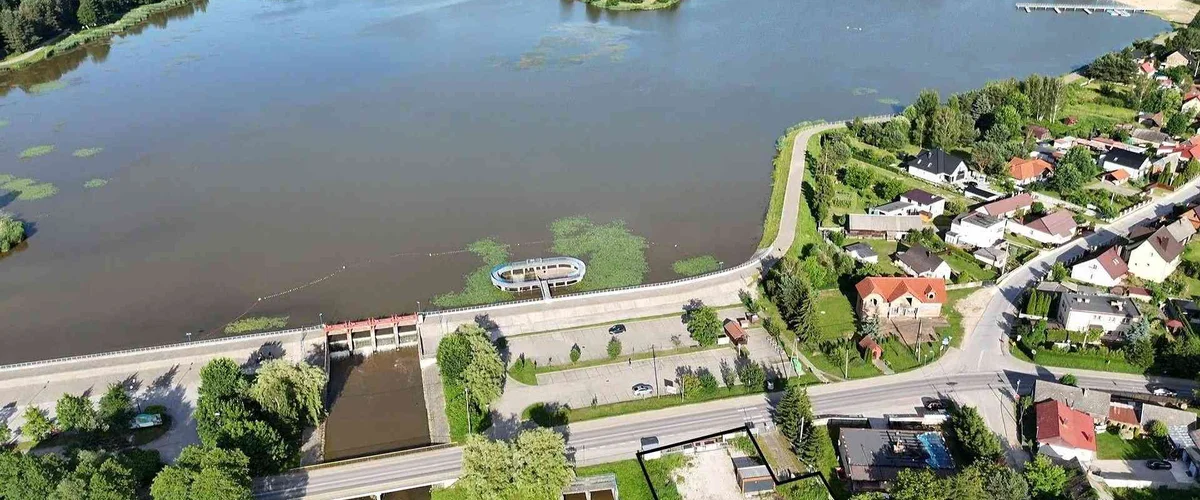 dazu-wynajem-placu-1000m2-przy-zalewie-borkow-a140e6
