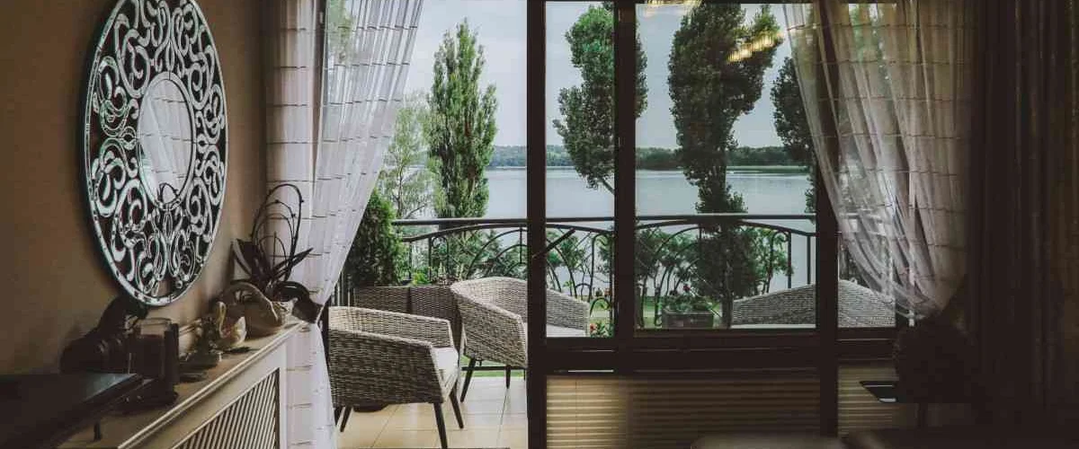 dazu-dwupoziomowy-apartament-z-panorama-na-jezioro-4aecfc