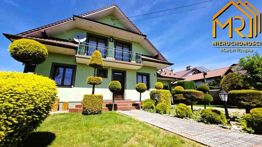 dazu-przestronny-dom-z-ogrodem-dabrowa-tarnowska-75d31a