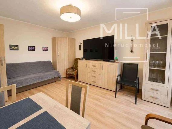dazu-chojny-36-m2-balkon-mozliwosc-2-pokoi-a91754