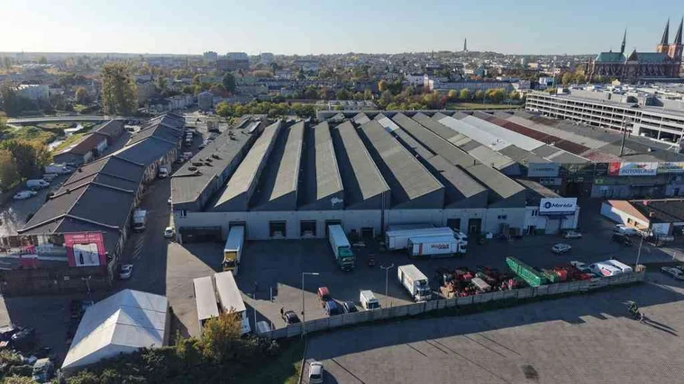 dazu-czestochowa-ul-krakowska-hala-na-wynajem-ba9f31