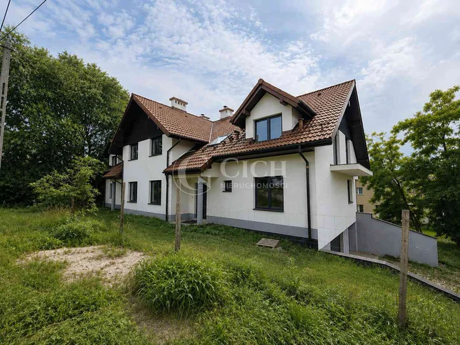 dazu-zablocie-dom-24566-m2-ok-7-km-od-wieliczki-duzy-garaz-494d08