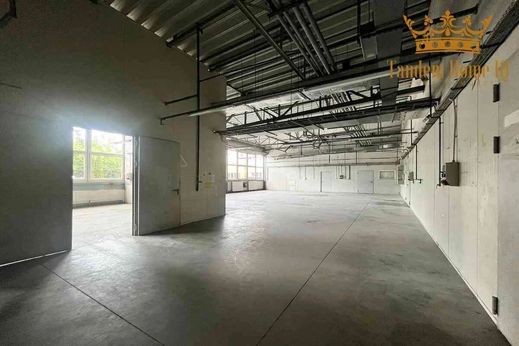 dazu-do-wynajecia-magazyn-231m2-na-zeraniu-na-bialolece-trasa-s8-biuro-51dee5