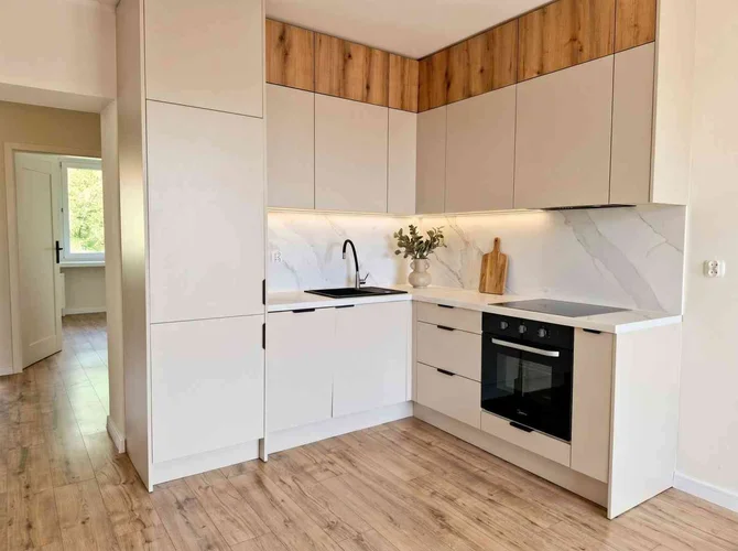 dazu-mieszkanie-po-swiezo-po-remoncie-balkon-ullompy-c1be0a