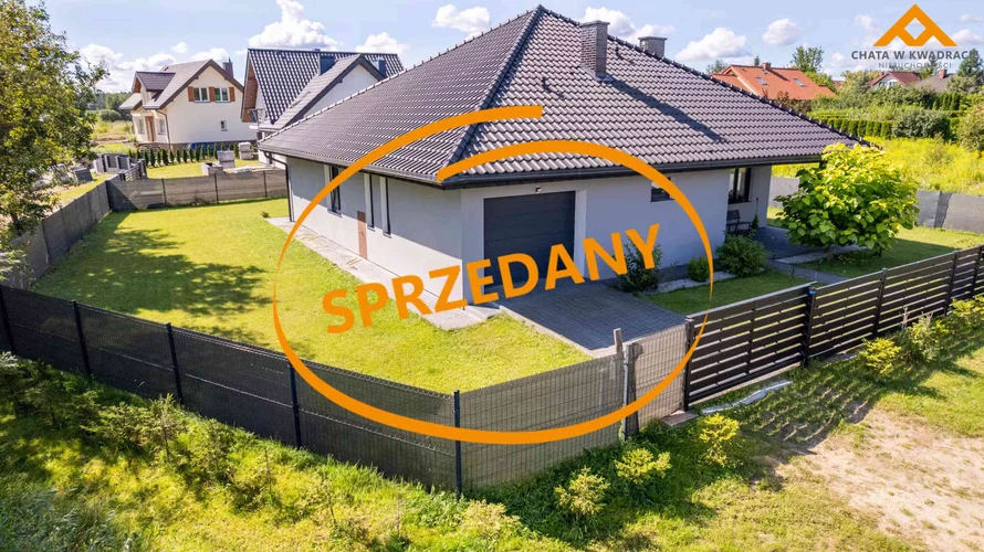 dazu-piekny-parterowy-dom-w-dywitach-02dd98