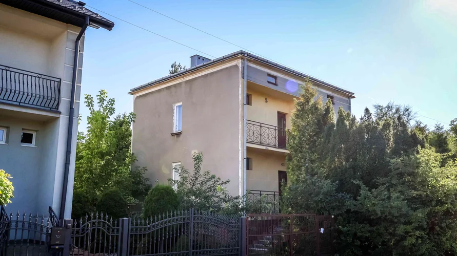 dazu-dom-100m2-z-duza-dzialka-156abb