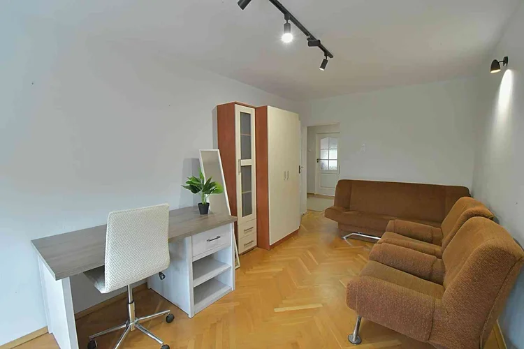 dazu-wynajme-3-osobne-pokoje-balkon-uldaszynskiego-7d9496