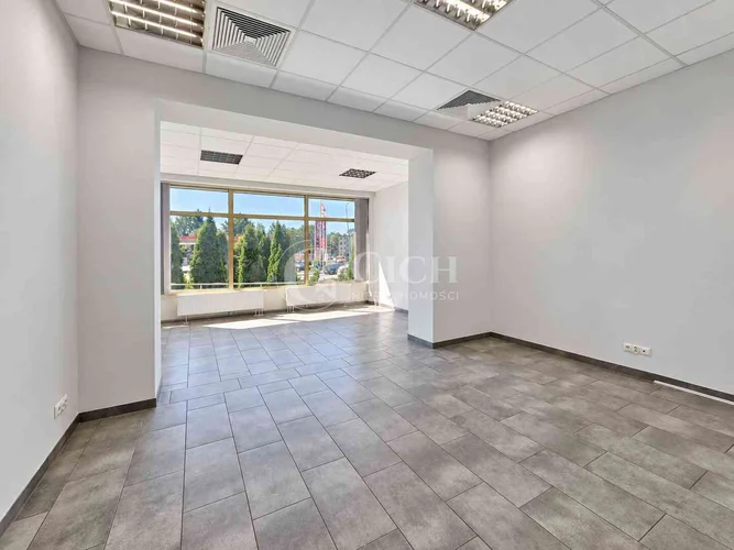 dazu-lokal-biurowy-z-przeszkleniami-386-m2-centrum-tarnowa-parter-2e73a1