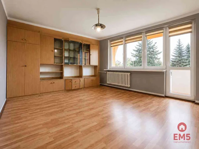 dazu-przestronne-mieszkanie-z-potencjalem-centrum-sejn-512754