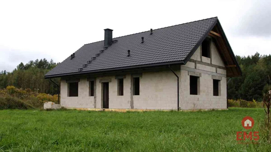 dazu-dom-w-otoczeniu-lasu-dzialka-2400-m2-744fce