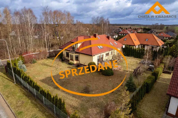 dazu-piekny-dom-160-m2-w-dywitach-niedaleko-olsztyna-029125